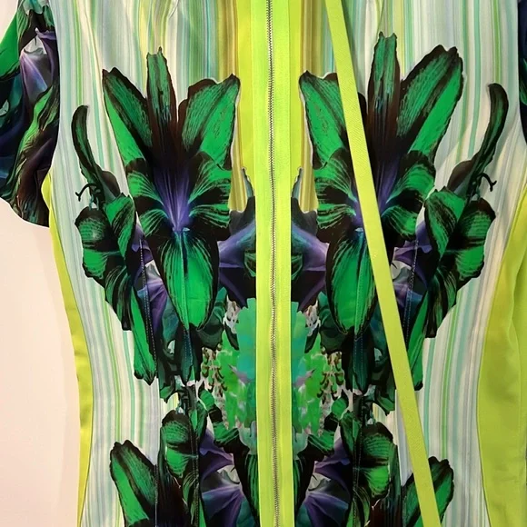 Elie Tahari floral print dress with back zipper - Picture 3 of 5